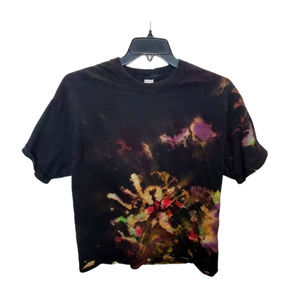 Paint splatter tie dye